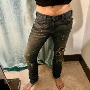 Current Elliot Super Slouchy Skinny distressed jean
